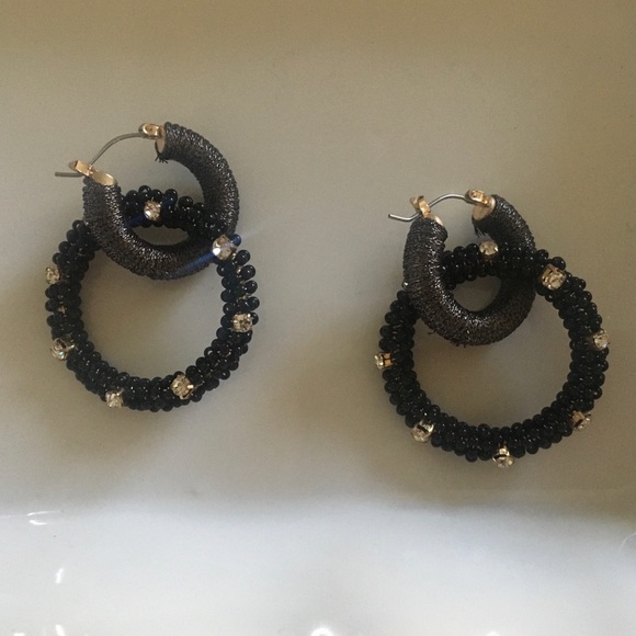 NIKKI Double Hoop Earrings - Picture 2 of 3